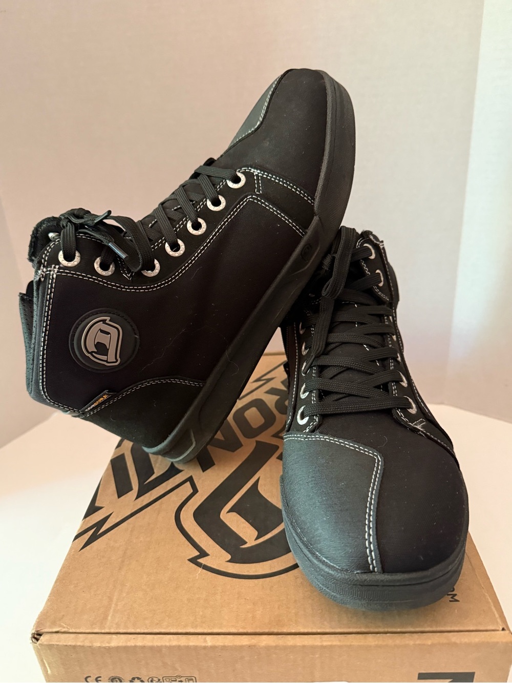 Iron Jias Black Anti Slip Short Motorcycle Shoes Men’s 10 NEW